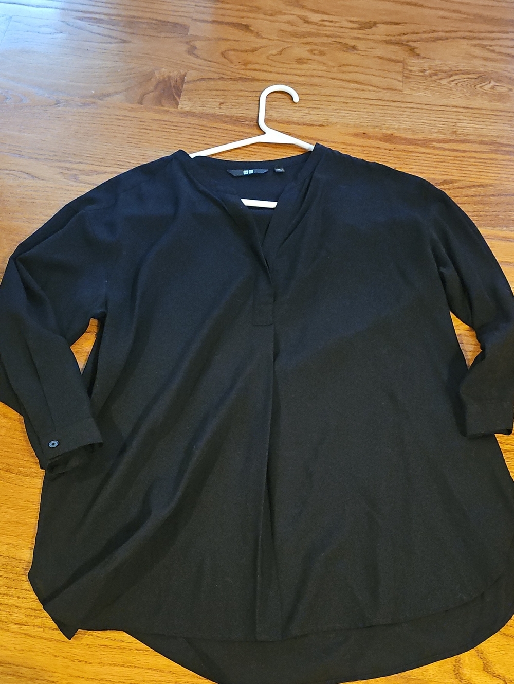 Uniqlo Black V-Neck Tunic Top
